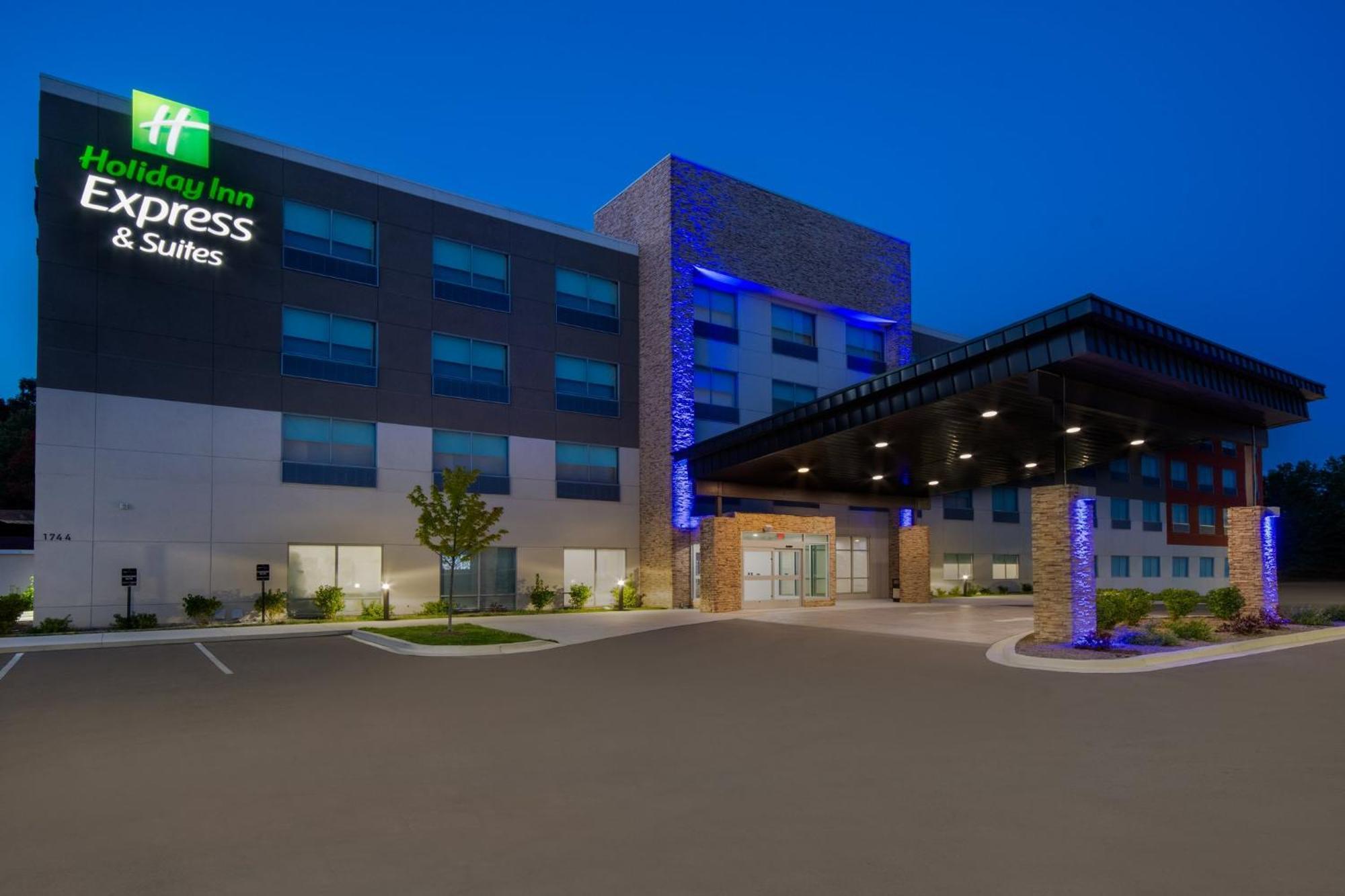 Holiday Inn Express & Suites Muskegon - Grand Haven By Ihg Eksteriør bilde